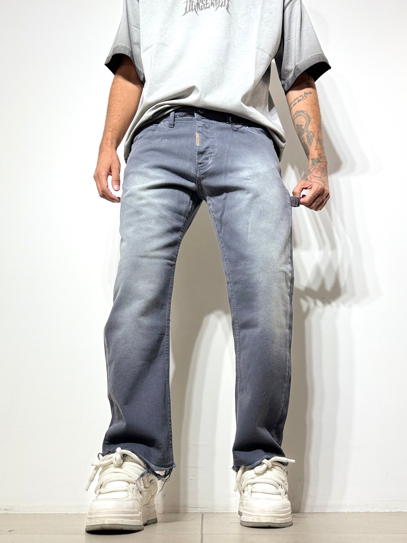 Carpenter cianogrey