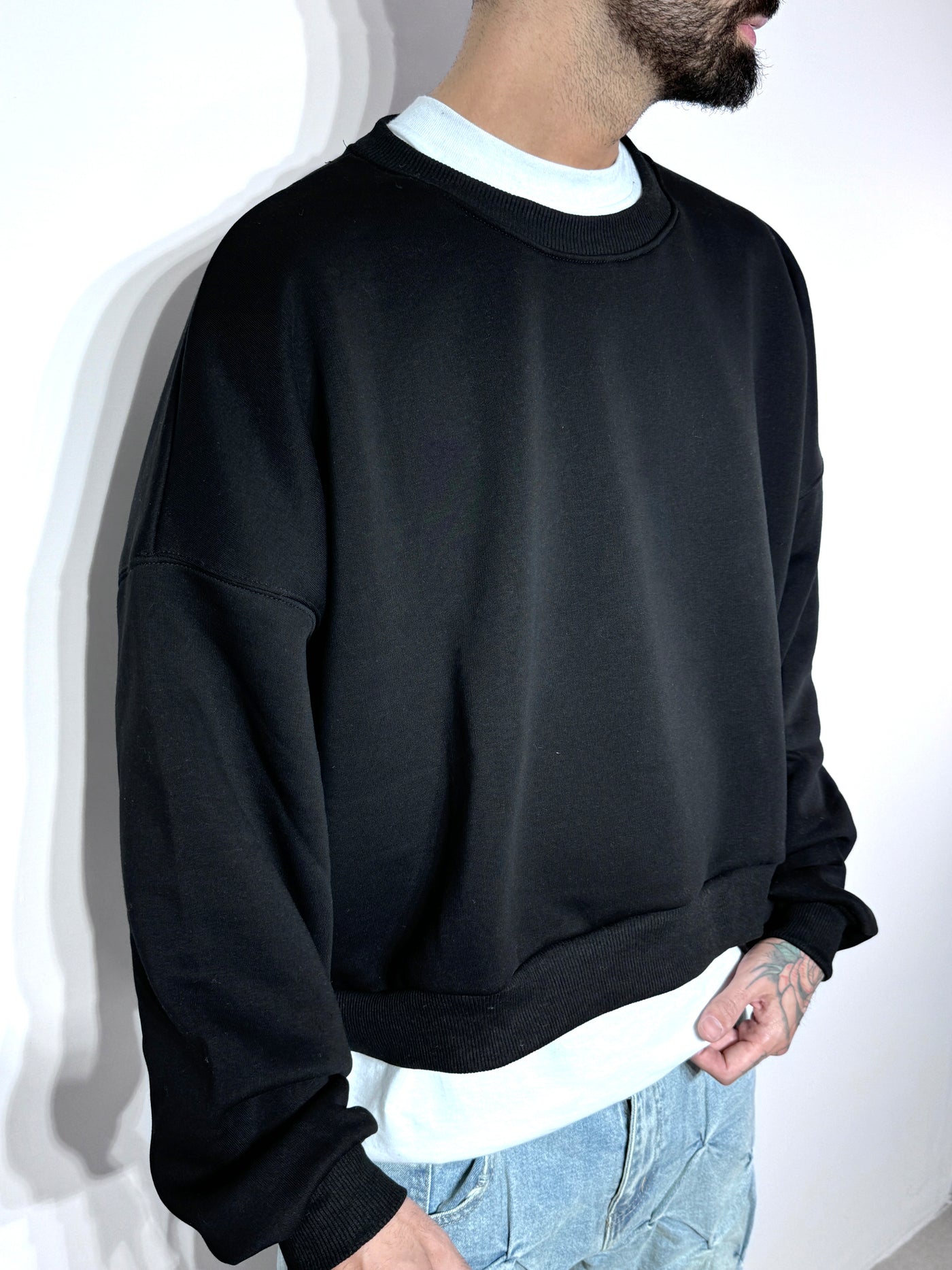 CREWNECK BOXY BLACK