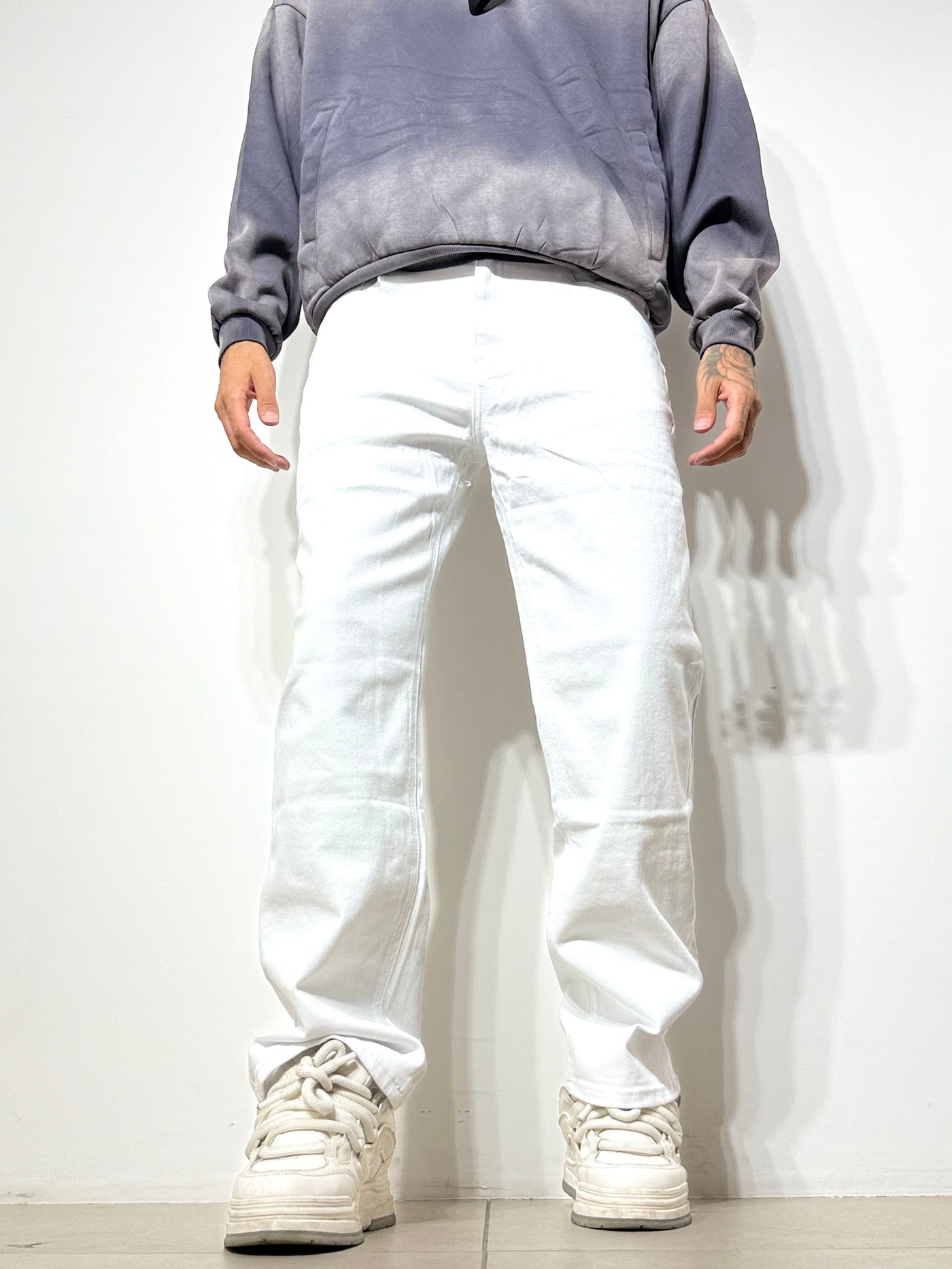 Baggy whitesimp