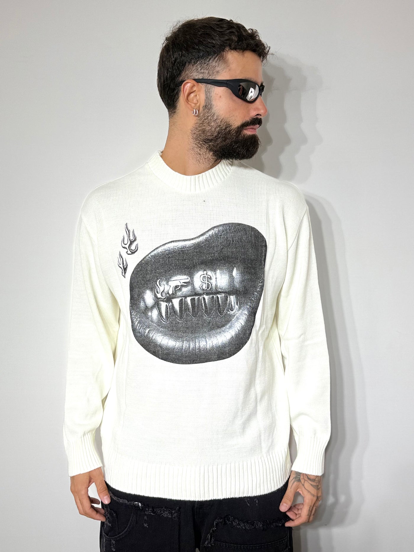 Pull mouthwhite