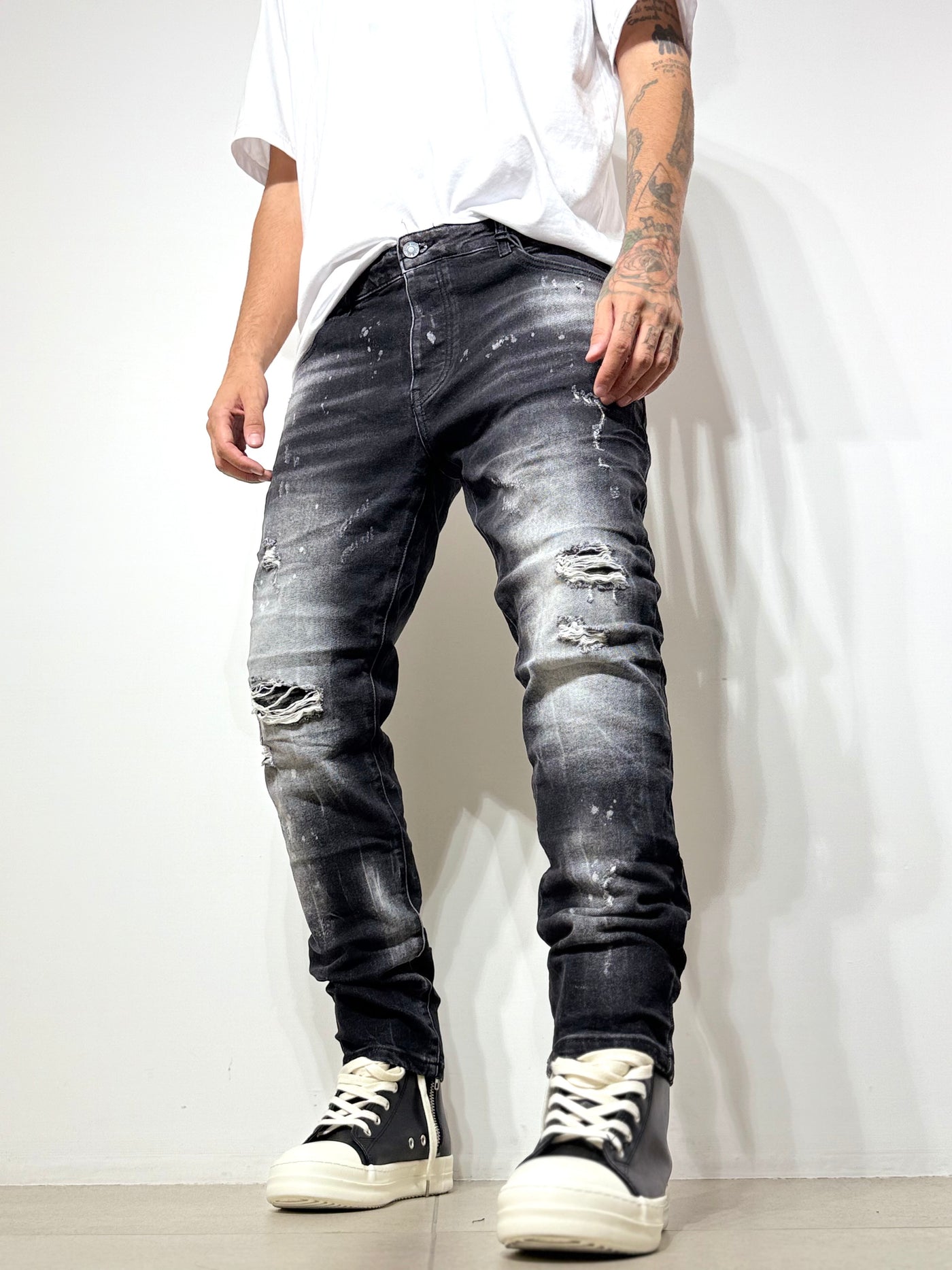 Jeans greyscratch