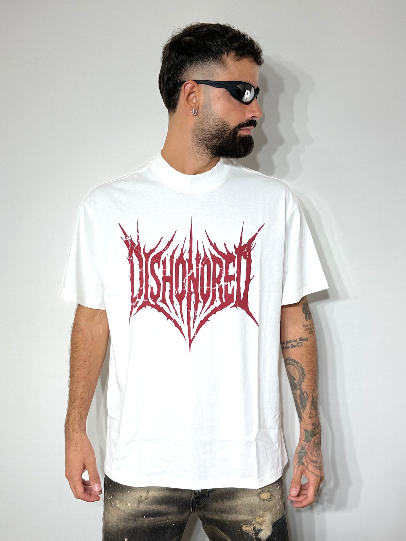 T shirt dishon