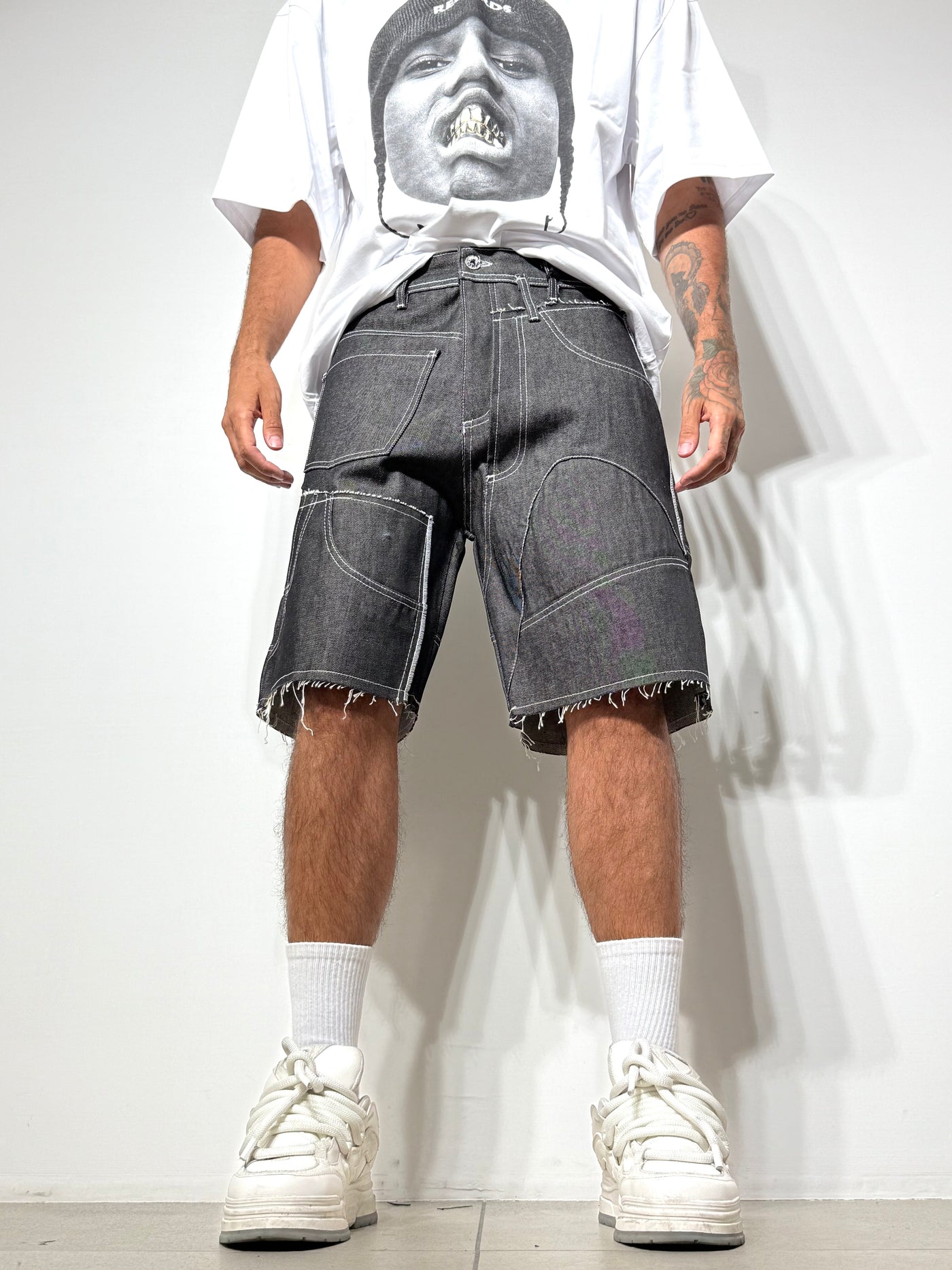 SHORTS OPPOSITE