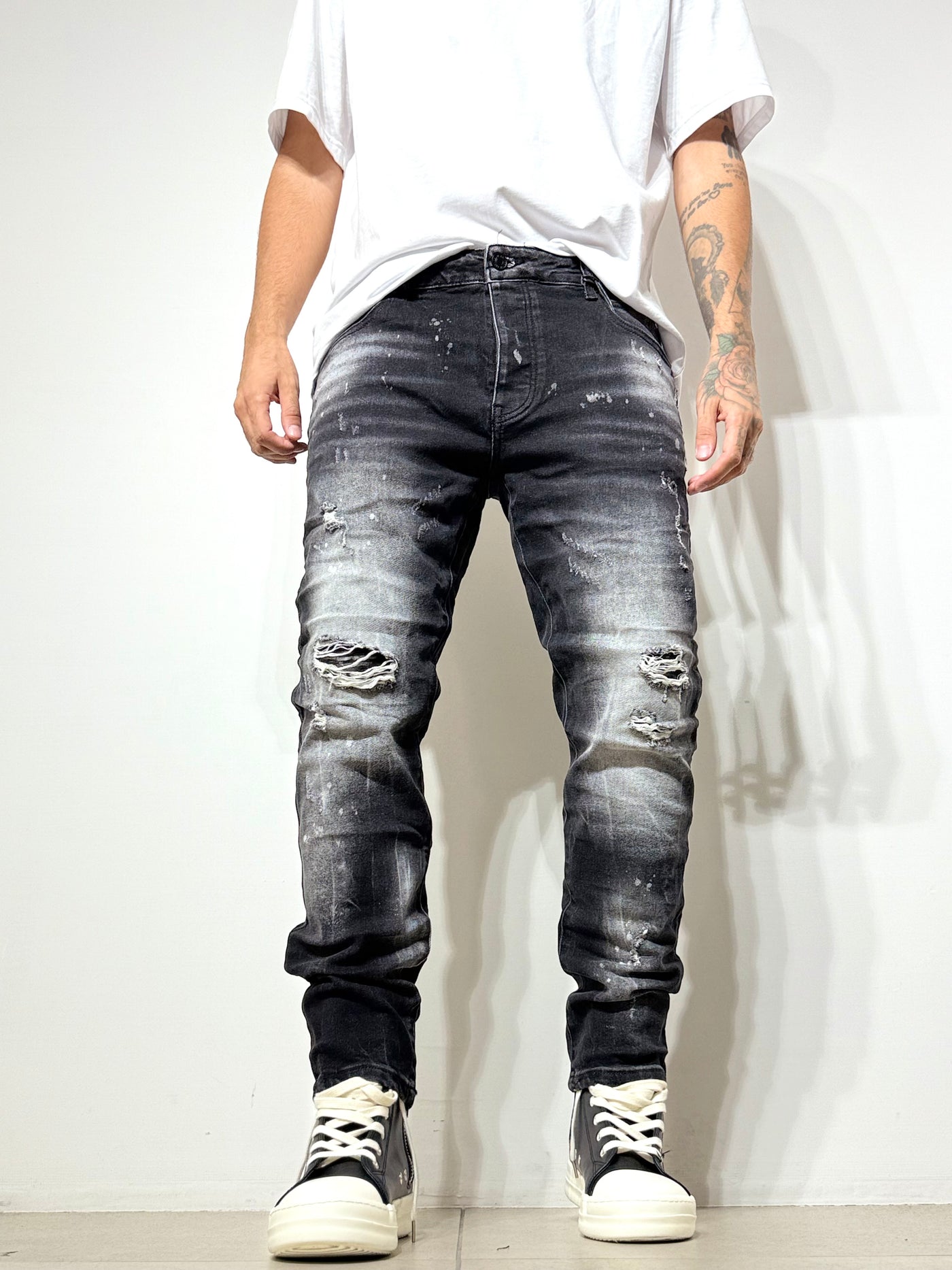 Jeans greyscratch