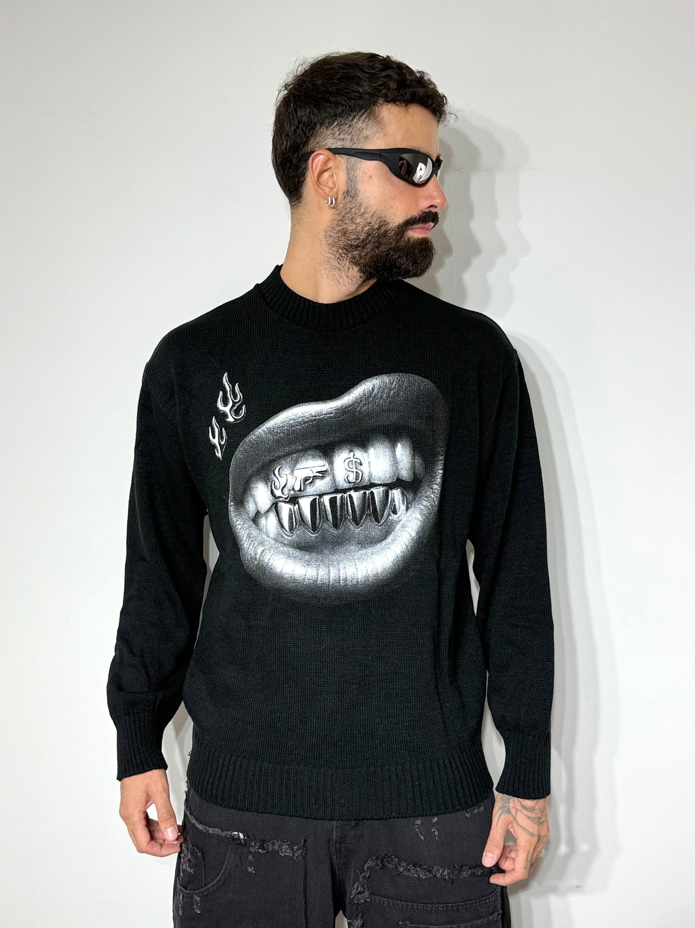 Pull mouthblack