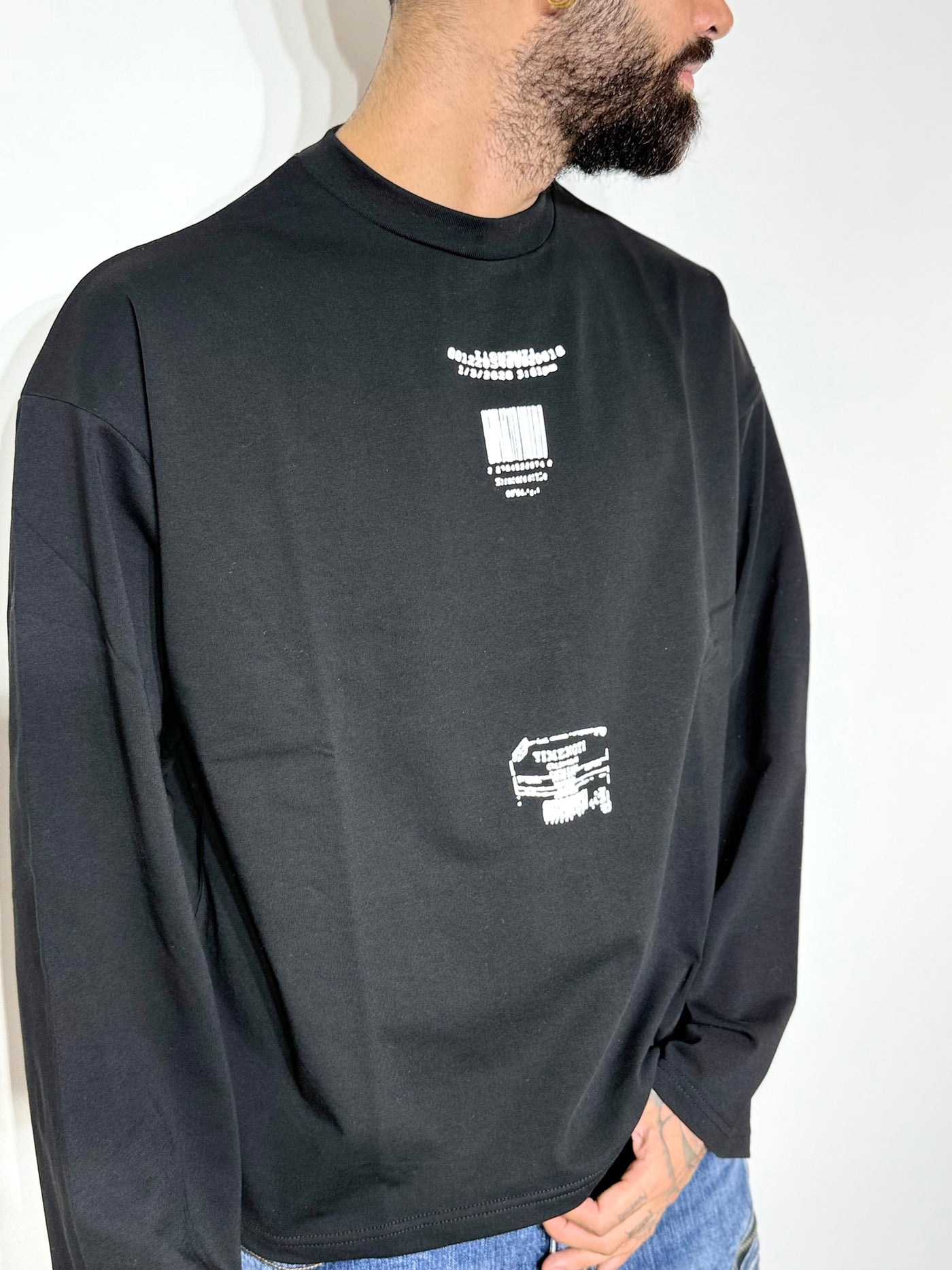 Longsleeve barcode